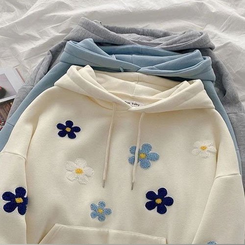 Hoodies & Sweatshirts